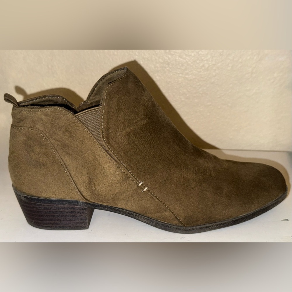 Arizona Jean Company - Women’s Gale Army Green Ankle Boots - Size 10 - Picture 5 of 10